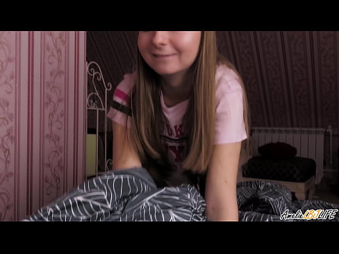 ❤️ Blondie оның BFF-ны терең сорып, аузына шәует алады ❤️ Анальный видео бойынша бізде ❤